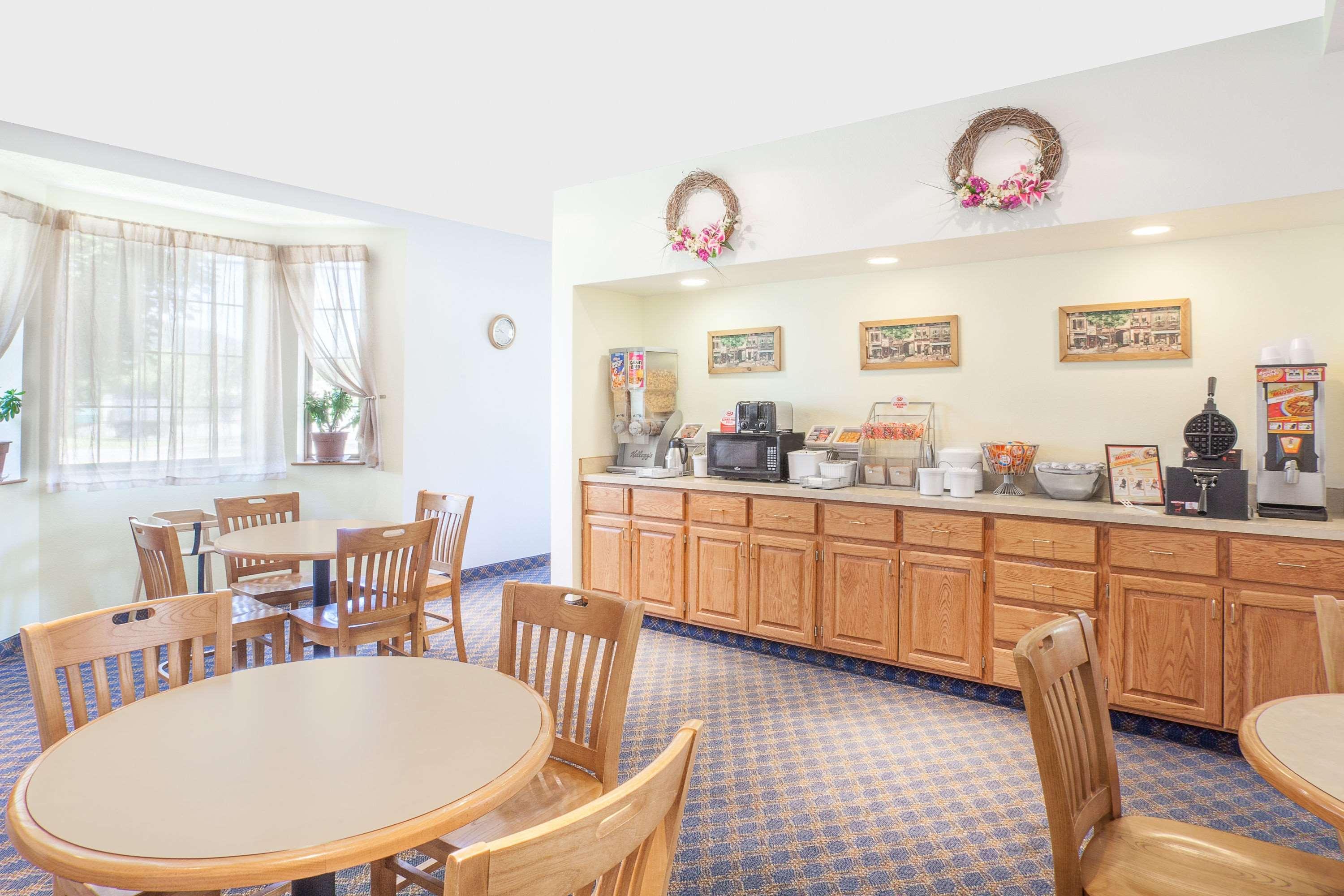 Super 8 By Wyndham Cobleskill Ny מראה חיצוני תמונה